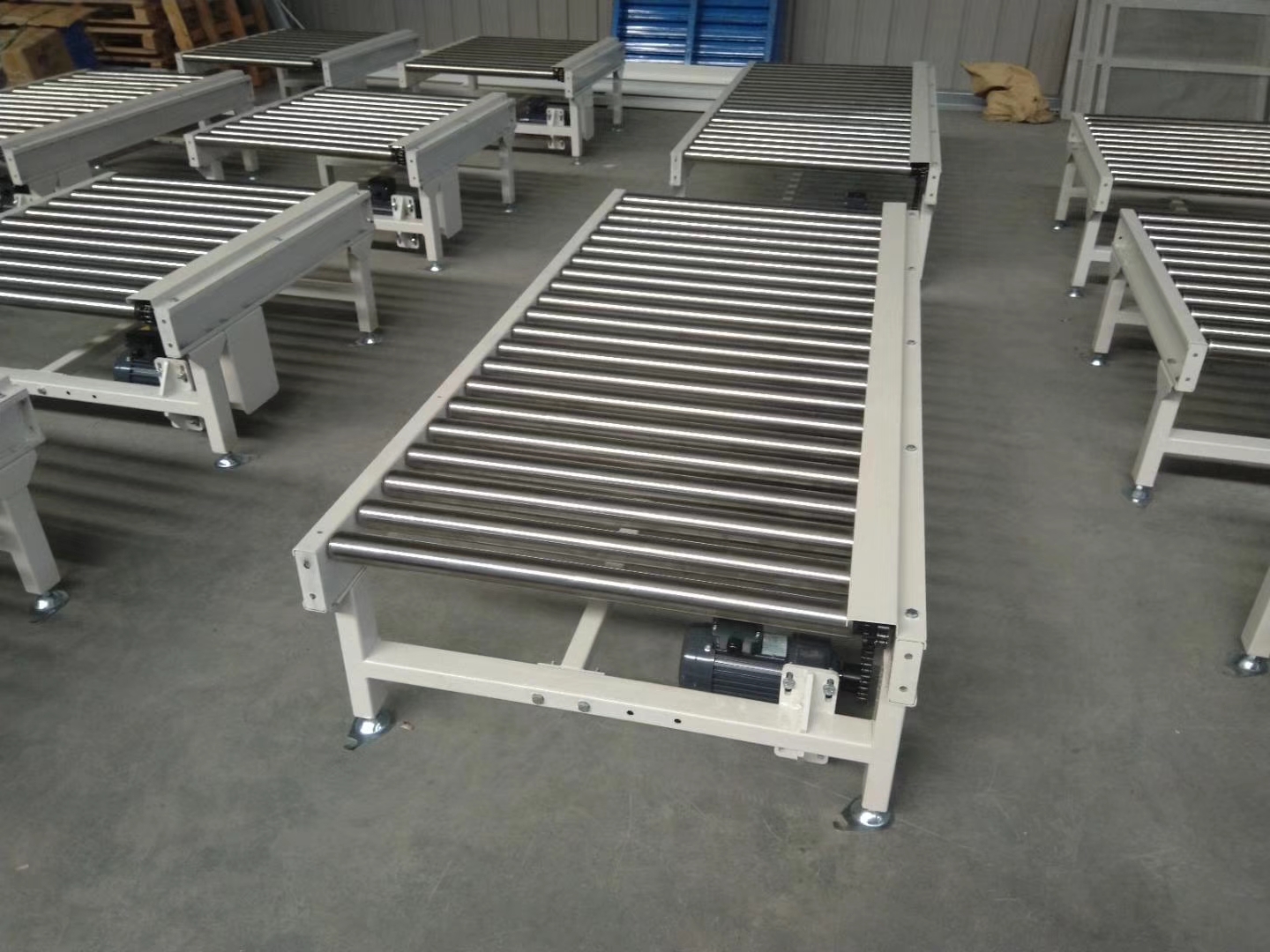 滾筒輸送機,青島樂途行工業(yè)設備有限公司